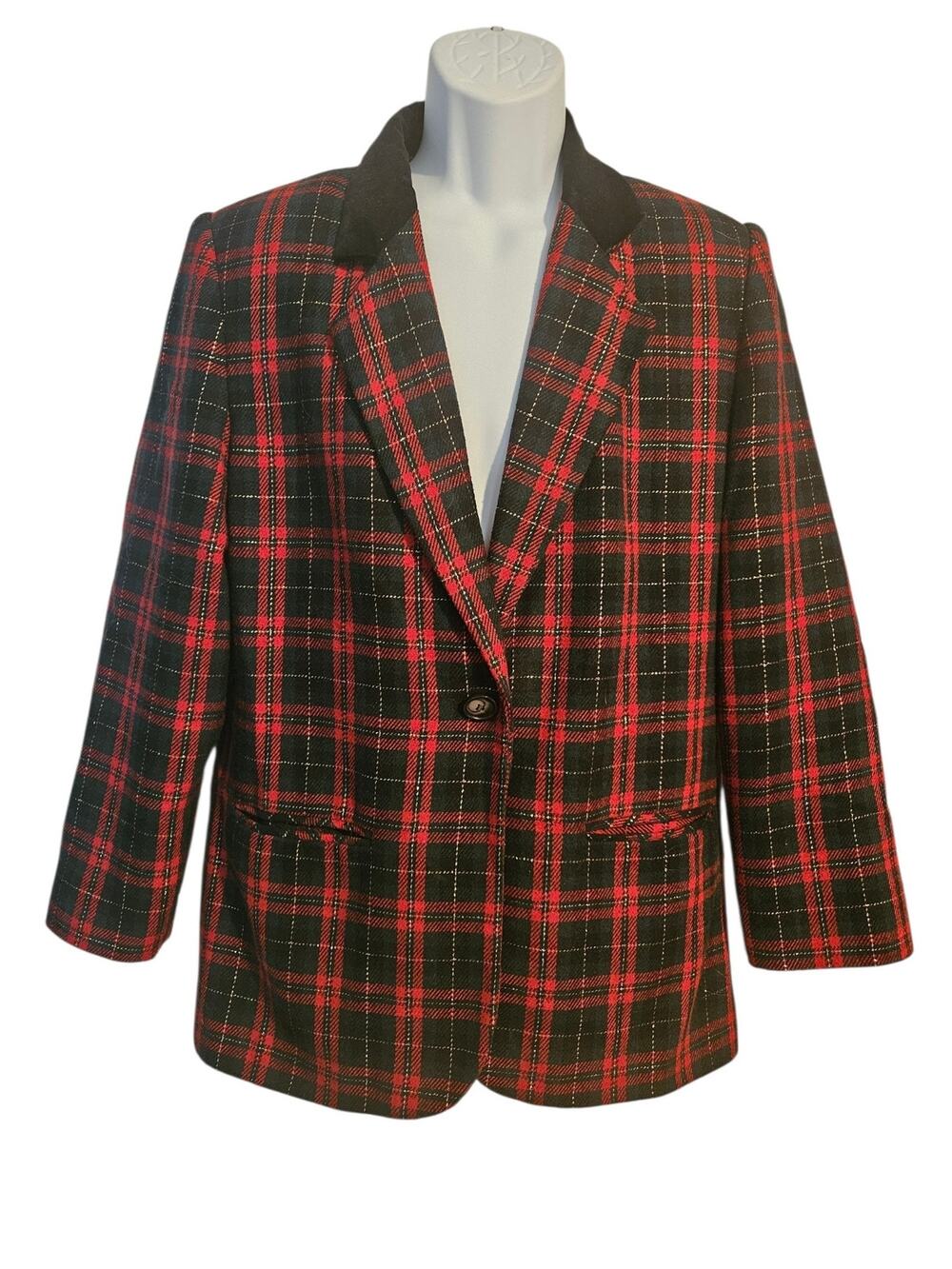 Sag Harbor Woman's Holiday plaid blazer with velvet collar. Size 12